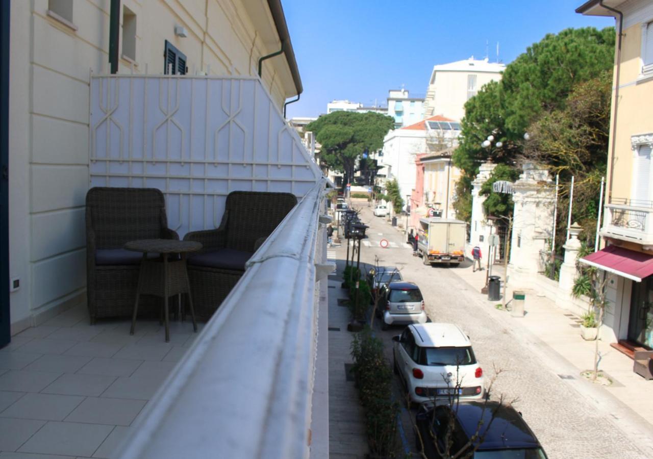 Bmp Apartment Atmosphere 1 Centrale Con Garage Riccione Exterior photo