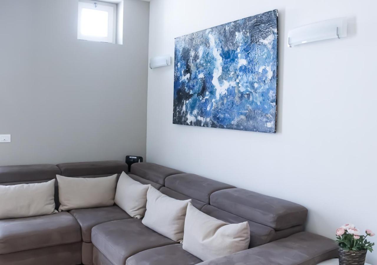 Bmp Apartment Atmosphere 1 Centrale Con Garage Riccione Exterior photo